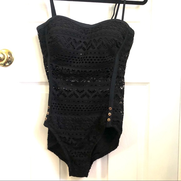 Black lace bathing suit,one piece, US 6 - Picture 7 of 9